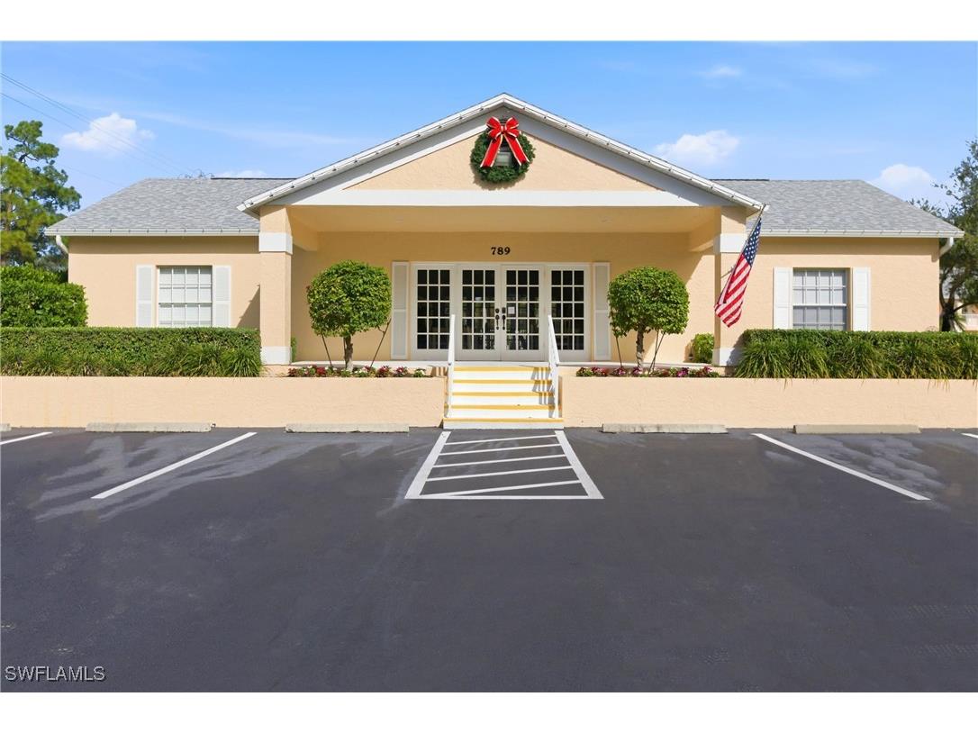 688 Wiggins Lake Drive #201 Naples FL 34110 225081665 image43