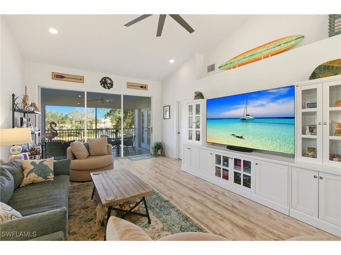 688 Wiggins Lake Drive #201 Naples FL 34110 225081665 image6