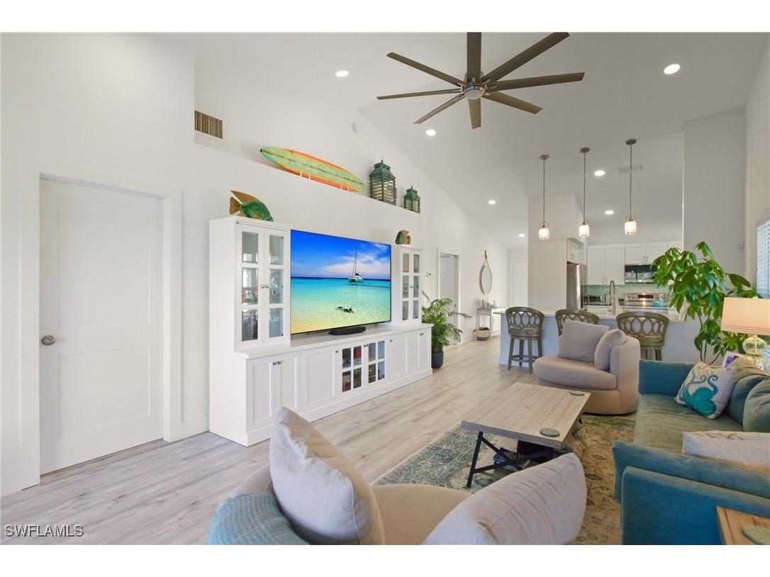 688 Wiggins Lake Drive #201 Naples FL 34110 225081665 image8