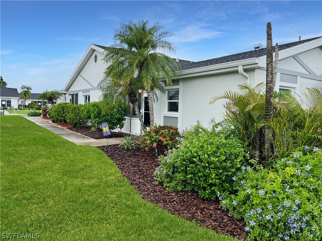6884 Bogey Drive Fort Myers FL 33919 224056925 image1
