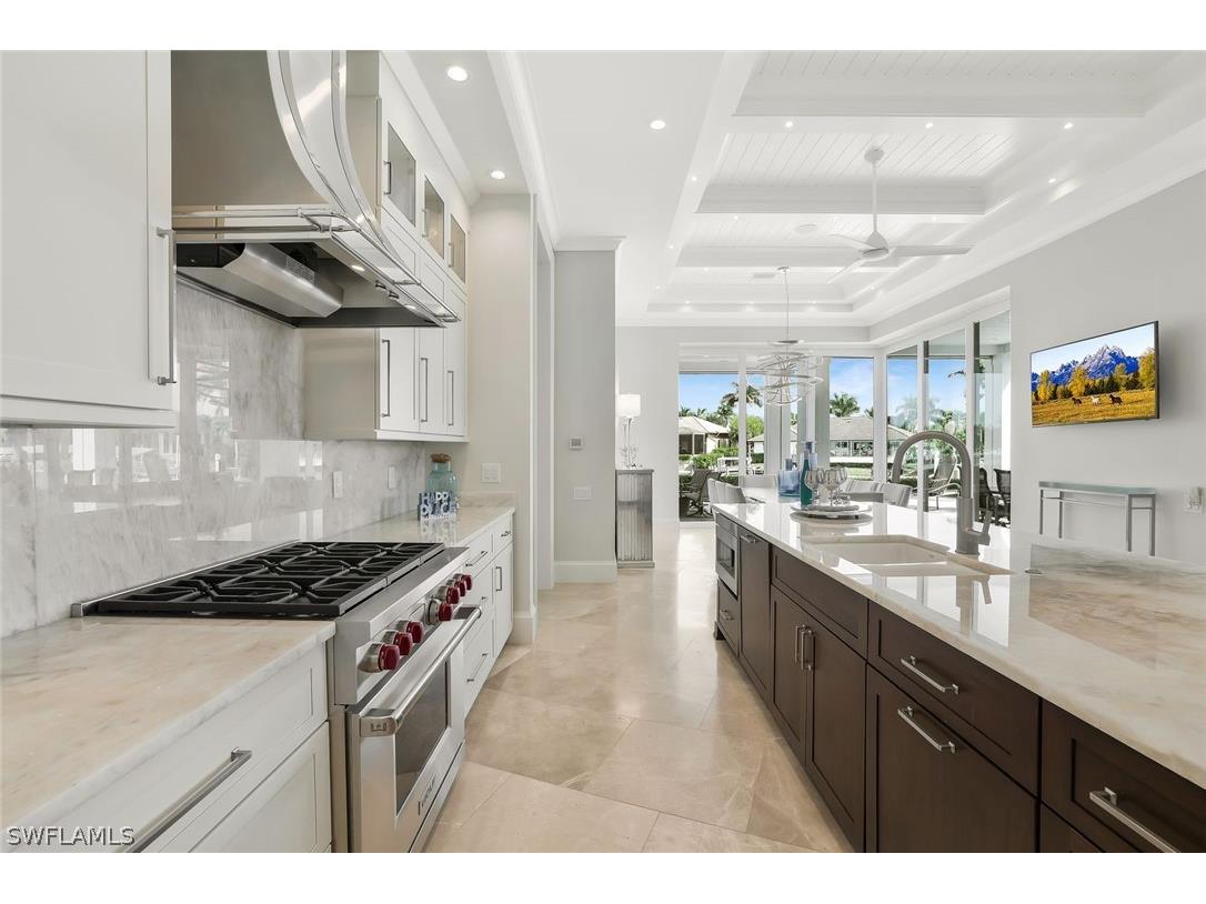 689 Pelican Court Marco Island FL 34145 226008993 image2