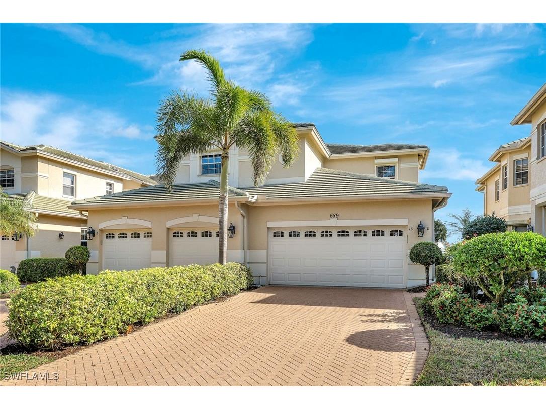 689 Vintage Reserve Circle #15D Naples FL 34119 226002341 image2