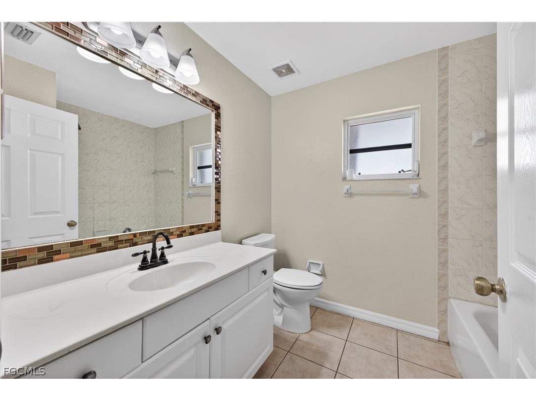 6890 Circle Drive Fort Myers FL 33905 2026013634 image18