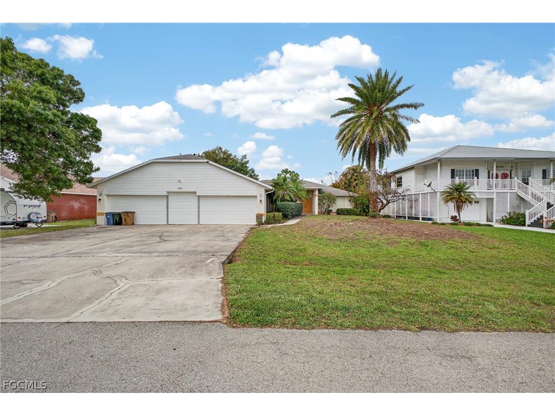 6890 Circle Drive Fort Myers FL 33905 2026013634 image2