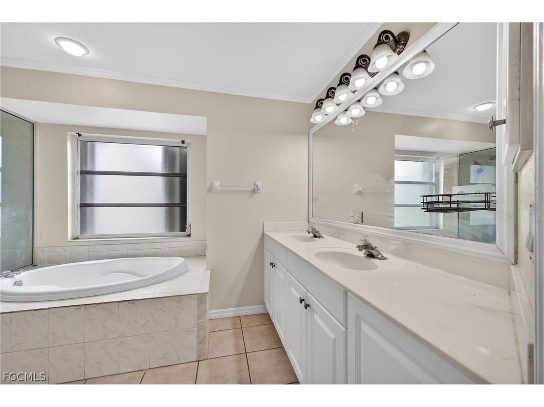 6890 Circle Drive Fort Myers FL 33905 2026013634 image39