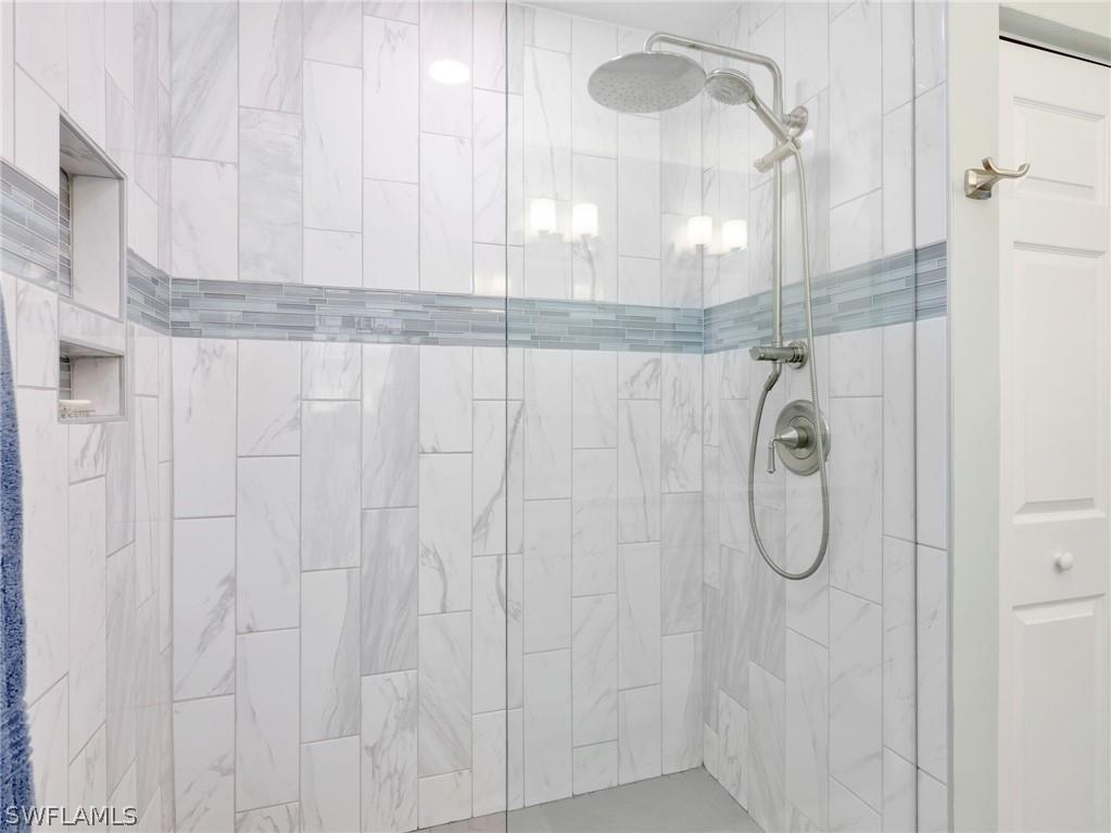 6890 Huntington Lakes Circle #204 Naples FL 34119 226008730 image28