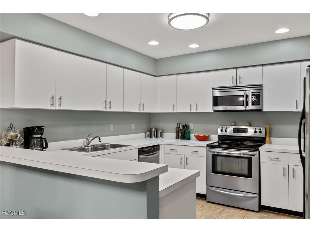 6891 Pentland Way #91 Fort Myers FL 33966 2025019389 image11