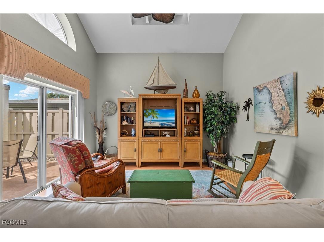 6891 Pentland Way #91 Fort Myers FL 33966 2025019389 image5