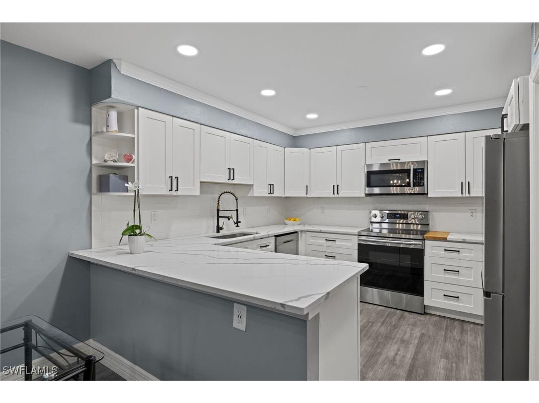 6891 Pentland Way #93 Fort Myers FL 33966 224093358 image1