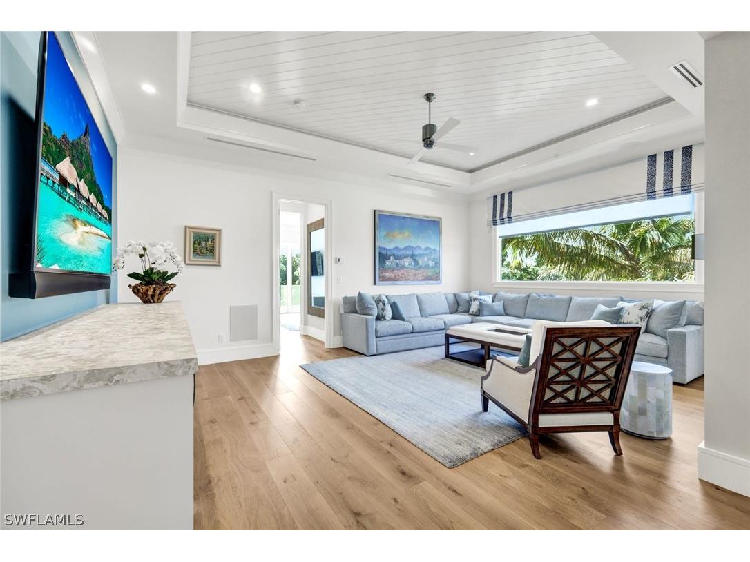 6892 Leeward Way Naples FL 34109 226008245 image5