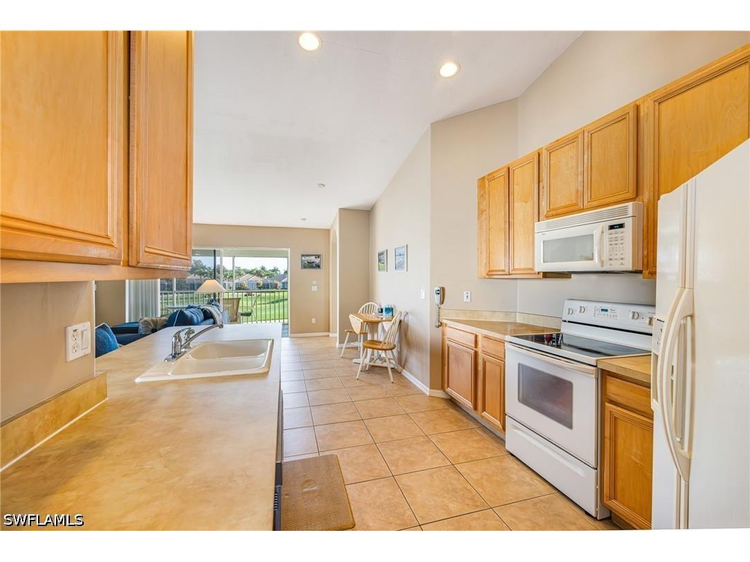 6894 Sterling Greens Court #201 Naples FL 34104 226021144 image14