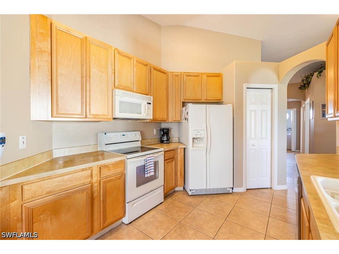 6894 Sterling Greens Court #201 Naples FL 34104 226021144 image15