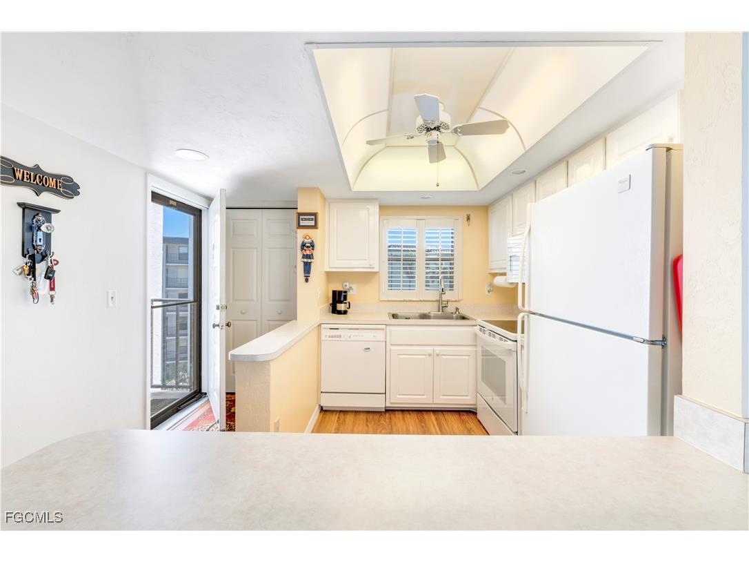 6895 Estero Boulevard #551 Fort Myers Beach FL 33931 2025012359 image11