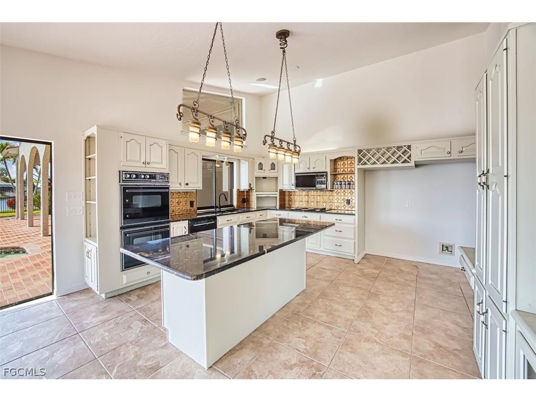 6896 Erin Marie Court Fort Myers FL 33919 2026010916 image21