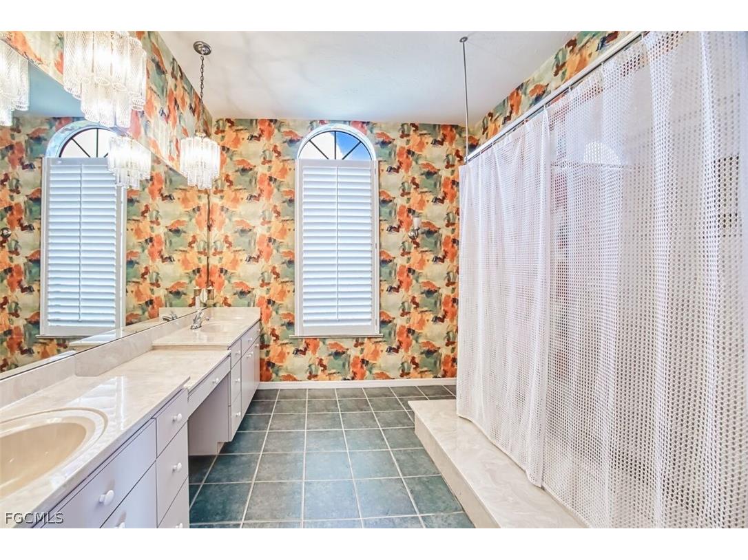 6896 Erin Marie Court Fort Myers FL 33919 2026010916 image39