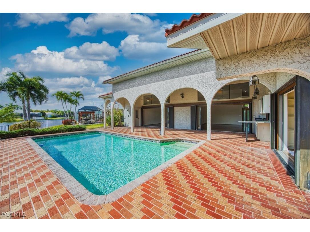 6896 Erin Marie Court Fort Myers FL 33919 2026010916 image4