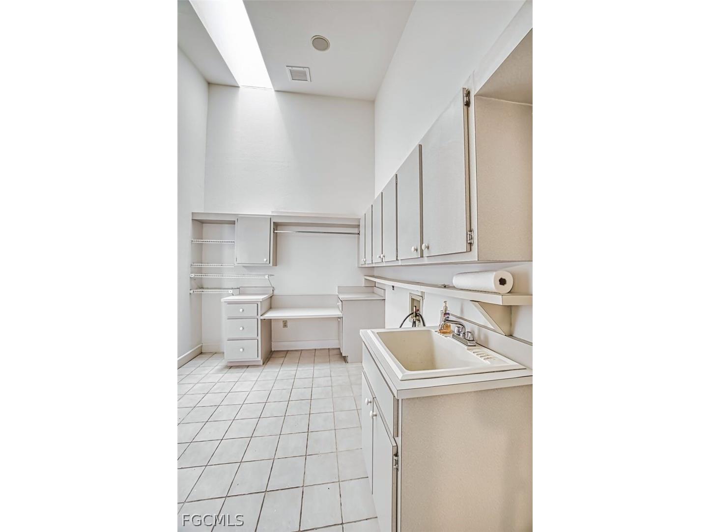 6896 Erin Marie Court Fort Myers FL 33919 2026010916 image41