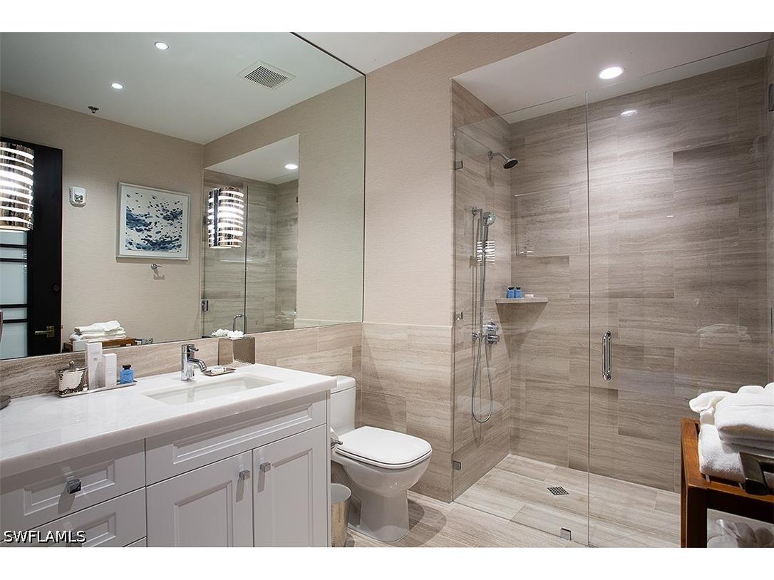 6897 Grenadier Boulevard #1001 Naples FL 34108 226015277 image18