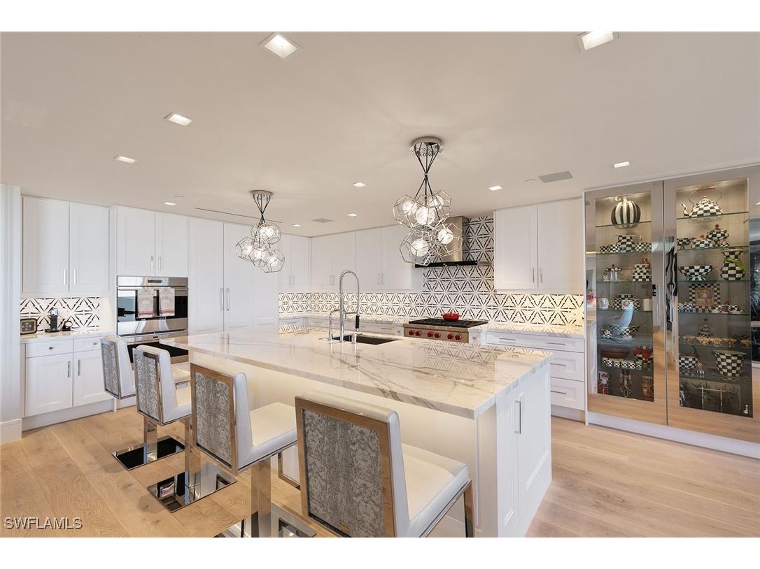 6897 Grenadier Boulevard #1202 Naples FL 34108 225078119 image12