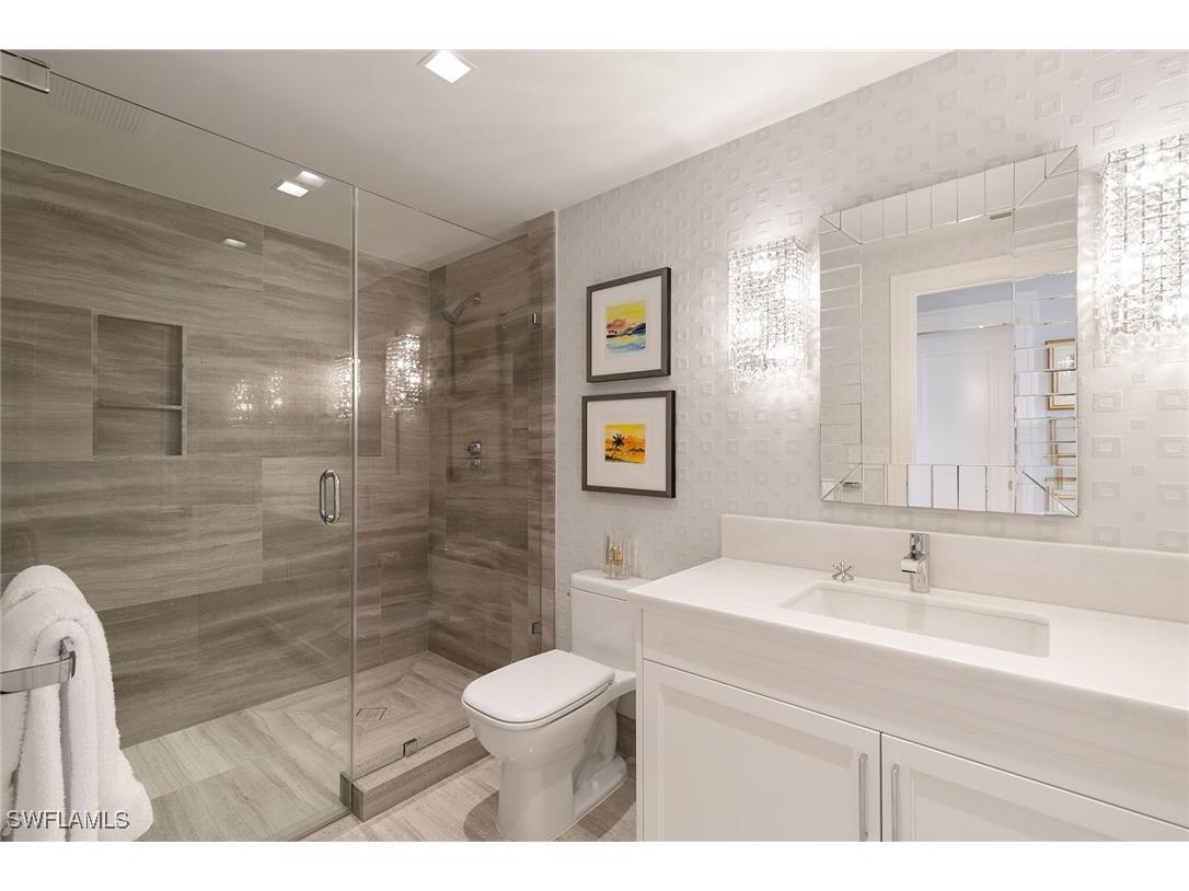 6897 Grenadier Boulevard #1202 Naples FL 34108 225078119 image32