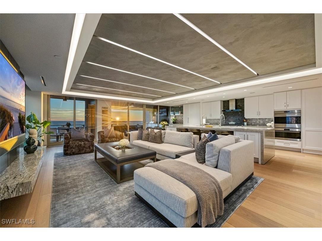 6897 Grenadier Boulevard #1701 Naples FL 34108 225073185 image1