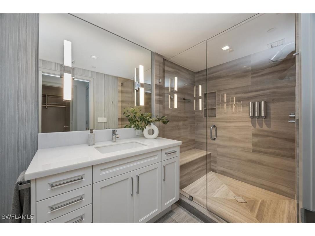 6897 Grenadier Boulevard #1701 Naples FL 34108 225073185 image30