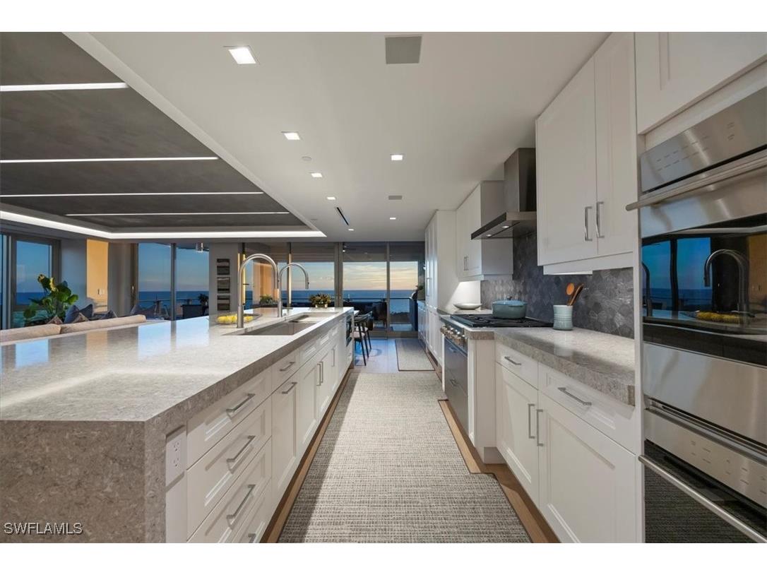 6897 Grenadier Boulevard #1701 Naples FL 34108 225073185 image4