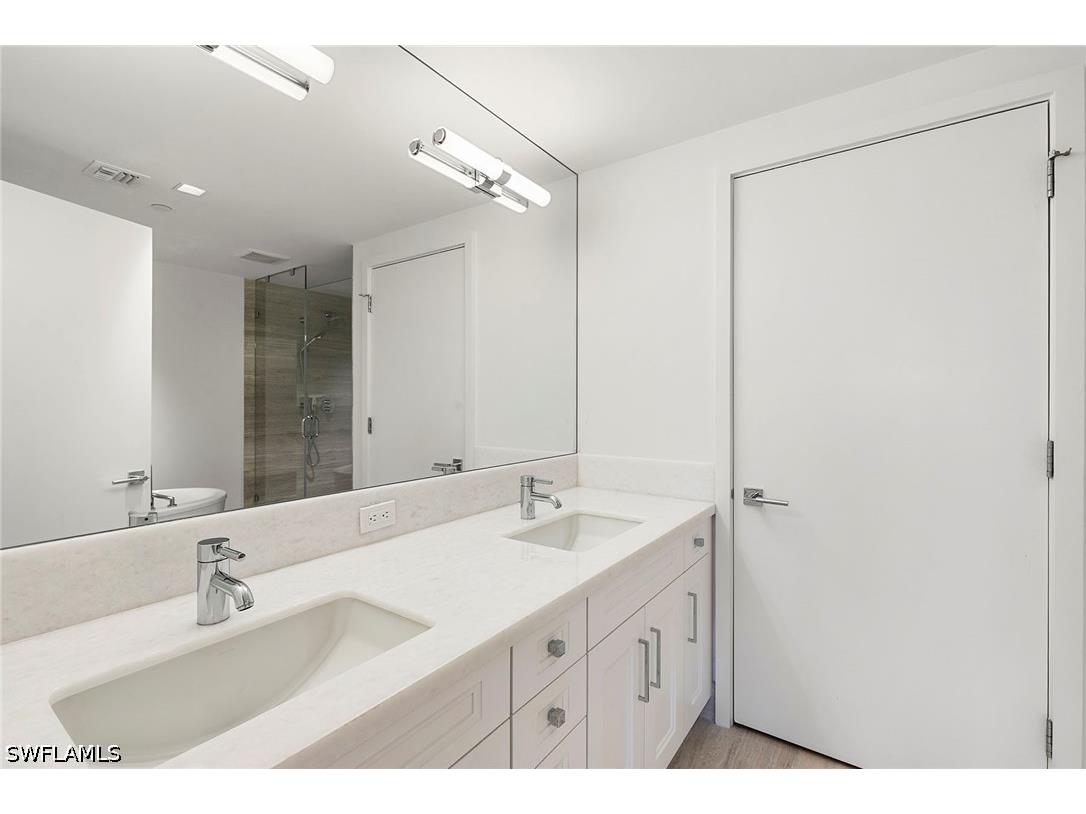 6897 Grenadier Boulevard #206 Naples FL 34108 226012885 image16
