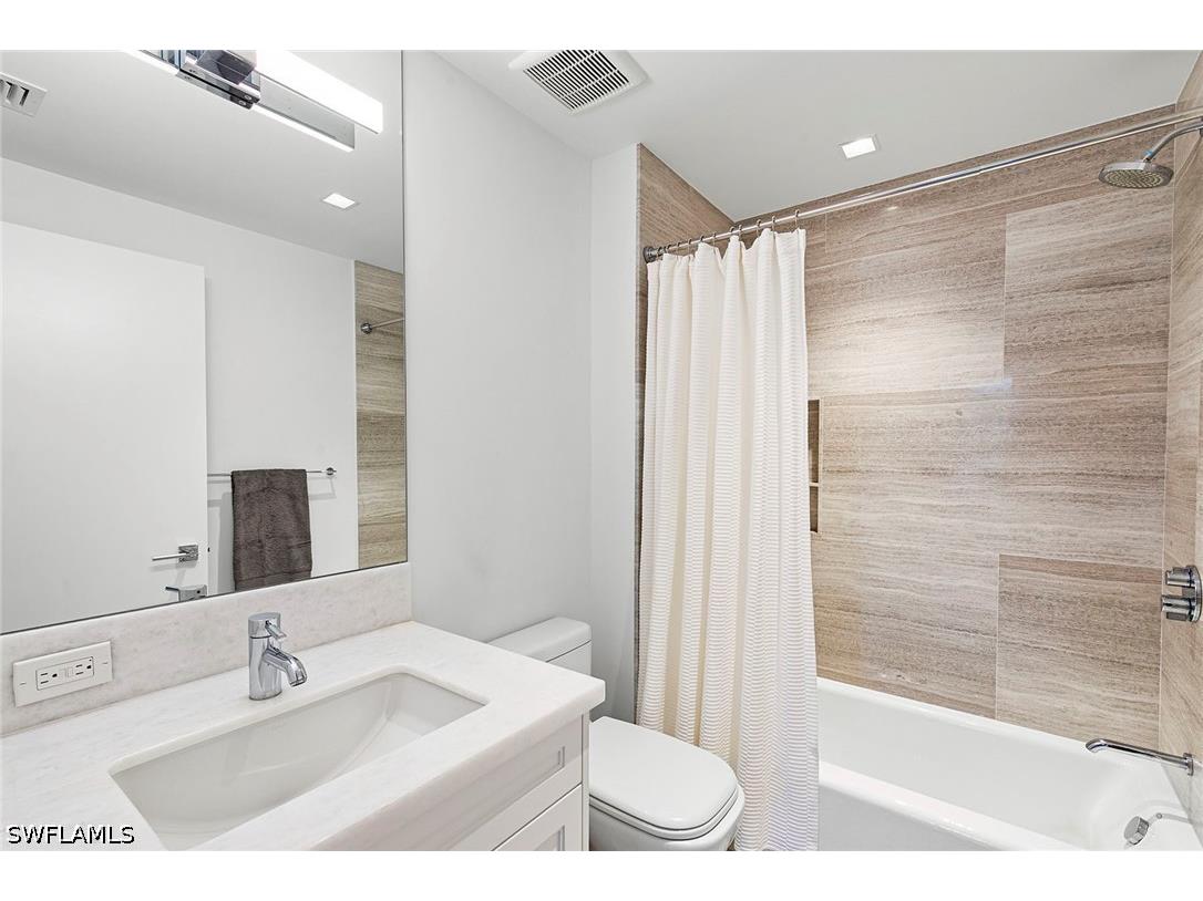6897 Grenadier Boulevard #206 Naples FL 34108 226012885 image20