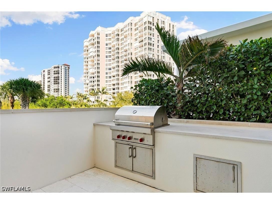 6897 Grenadier Boulevard #206 Naples FL 34108 226012885 image24