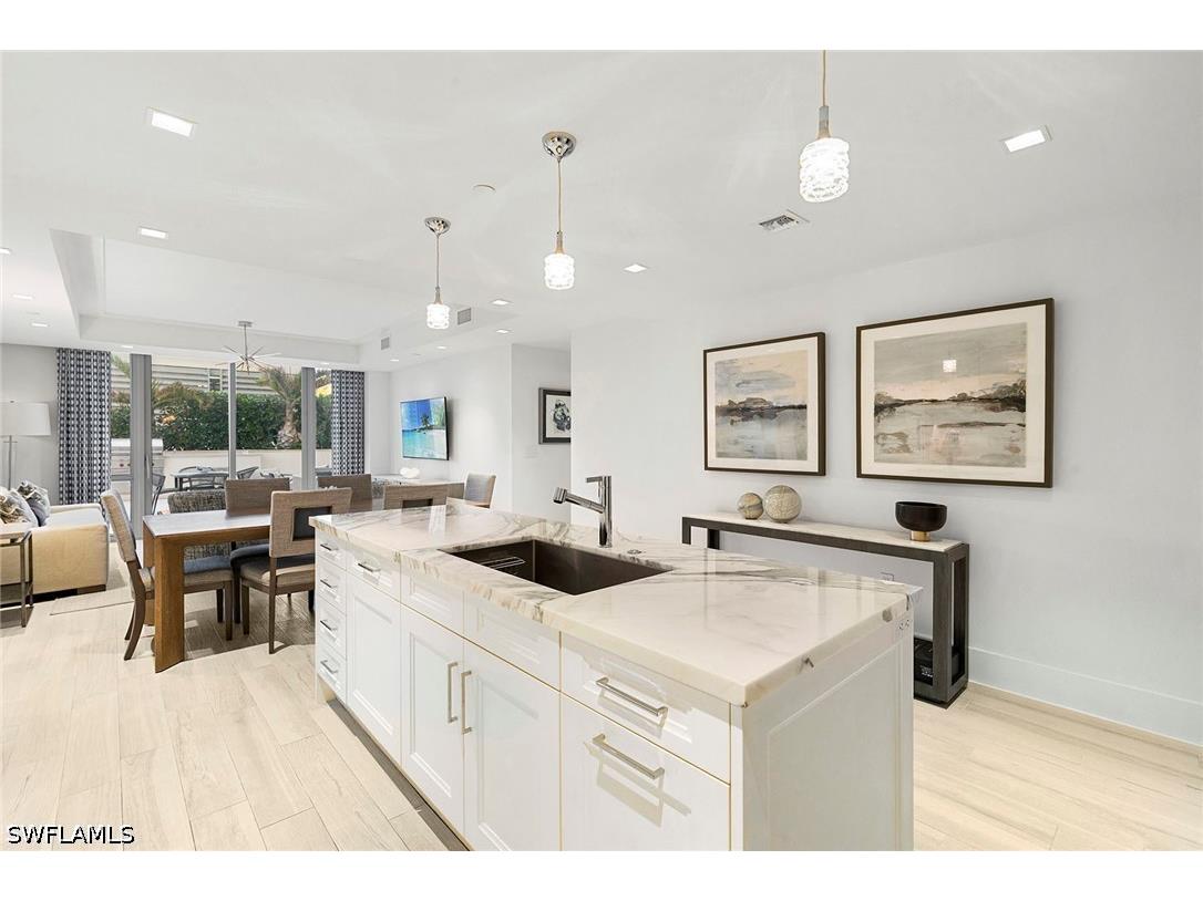 6897 Grenadier Boulevard #206 Naples FL 34108 226012885 image3