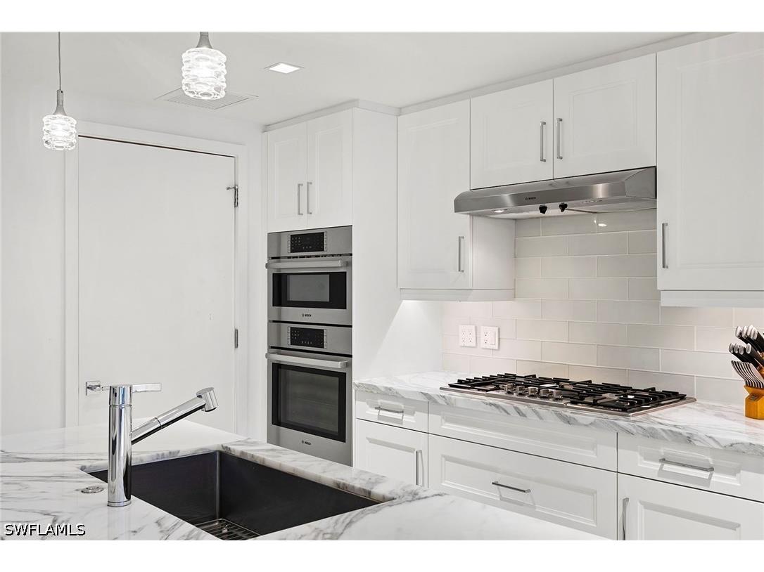 6897 Grenadier Boulevard #206 Naples FL 34108 226012885 image4