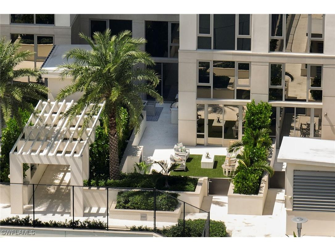 6897 Grenadier Boulevard #207 Naples FL 34108 223069861 image1