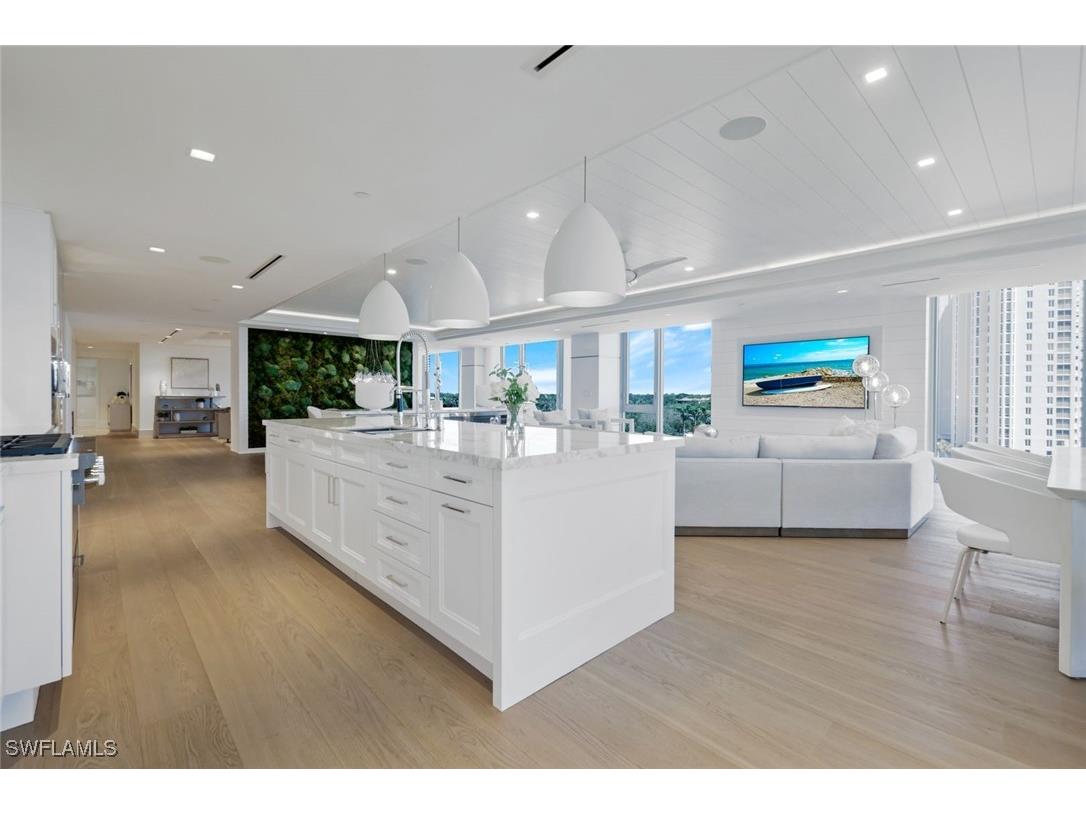 6897 Grenadier Boulevard #601 Naples FL 34108 225080372 image11