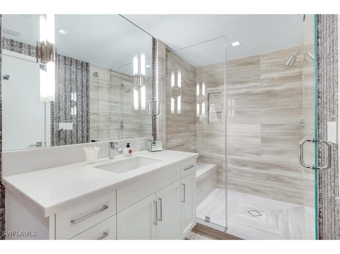 6897 Grenadier Boulevard #601 Naples FL 34108 225080372 image34