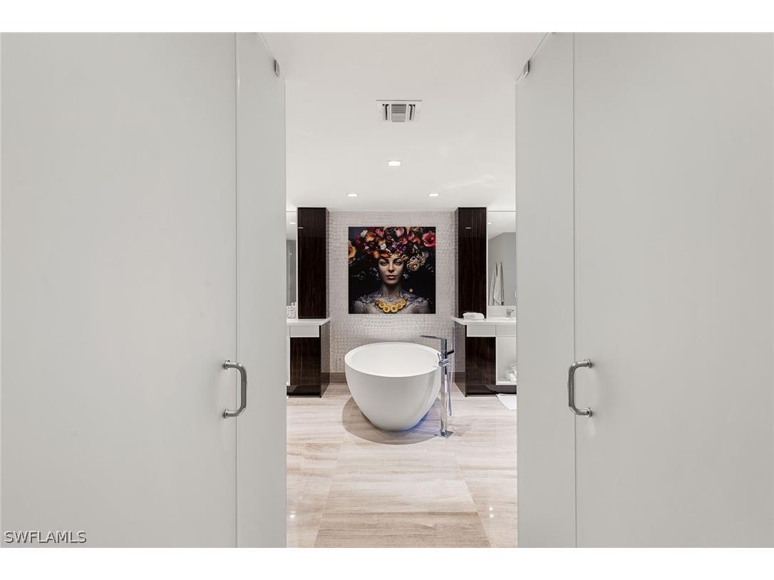 6897 Grenadier Boulevard #704 Naples FL 34108 226007587 image14