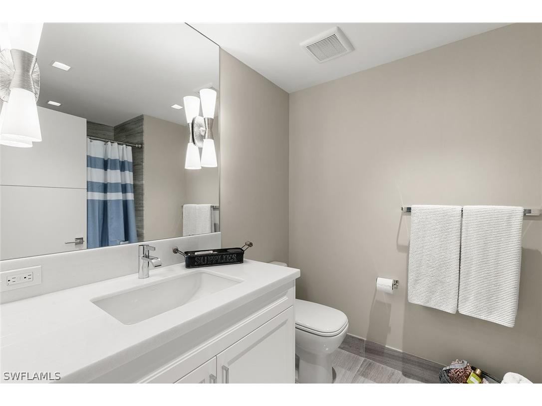 6897 Grenadier Boulevard #704 Naples FL 34108 226007587 image23