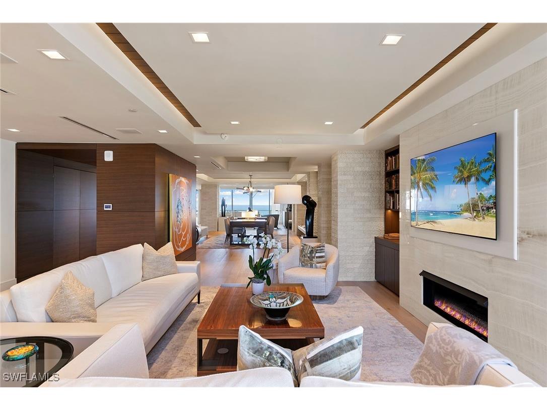 6897 Grenadier Boulevard #902 Naples FL 34108 225079499 image21