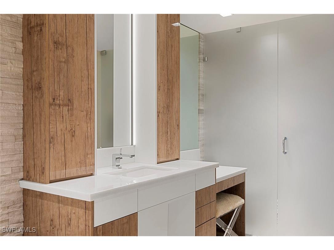 6897 Grenadier Boulevard #902 Naples FL 34108 225079499 image29