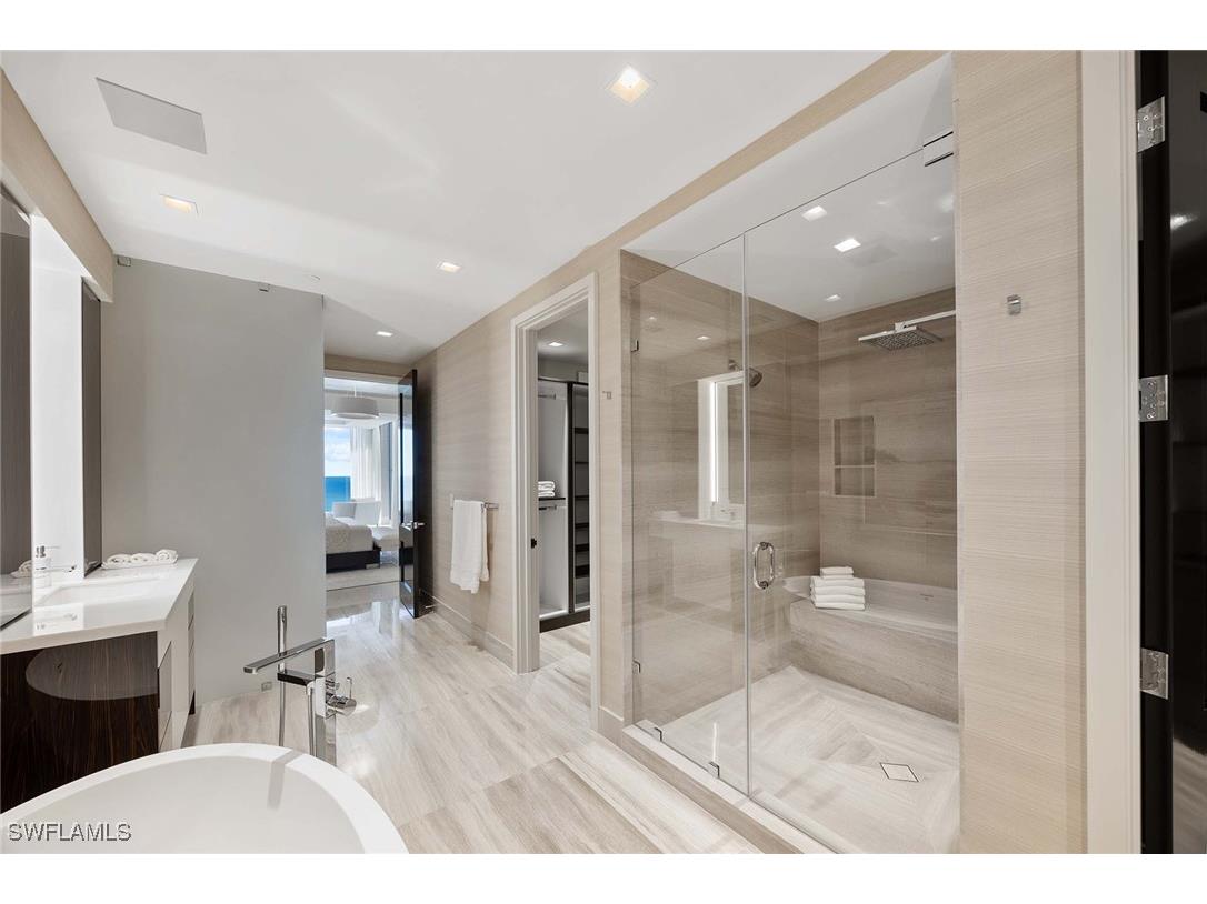 6897 Grenadier Boulevard #PH-3 Naples FL 34108 225003888 image22