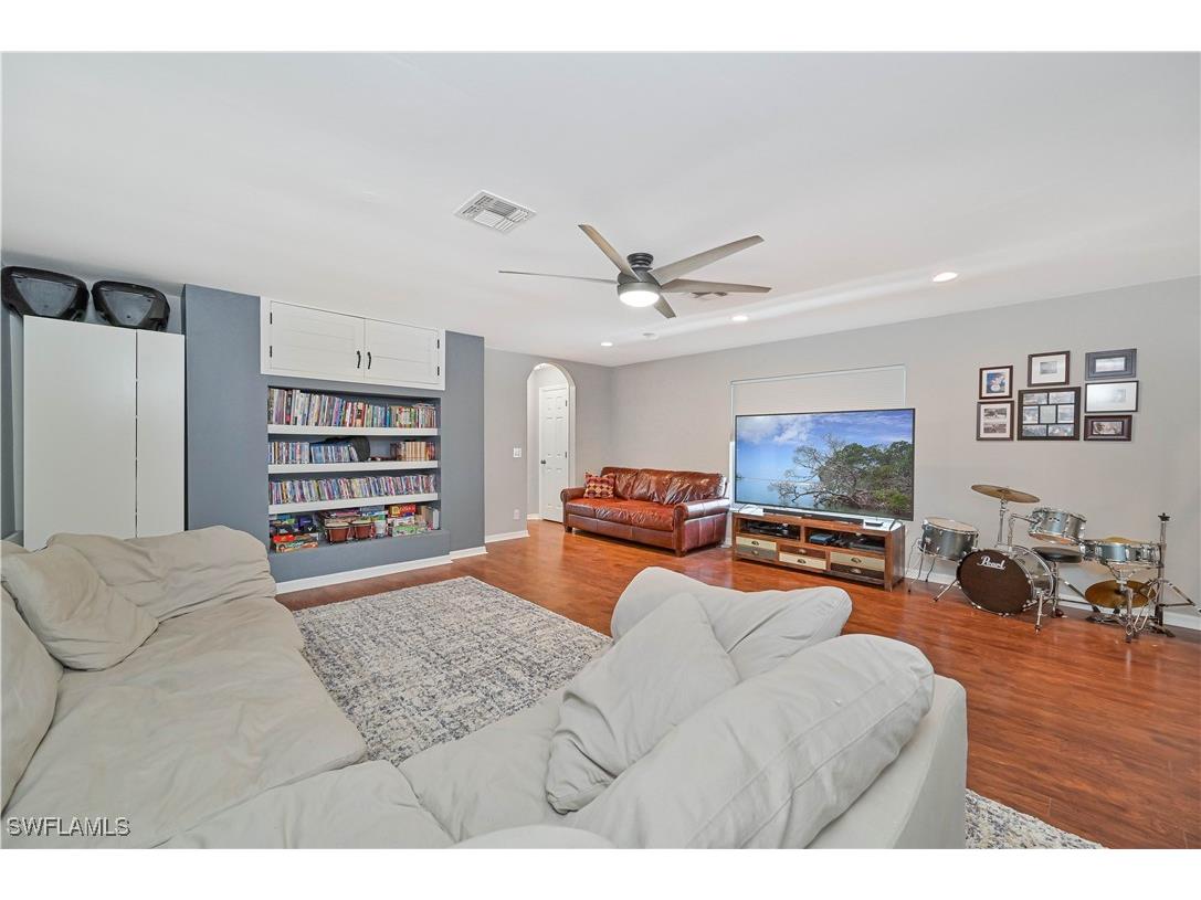 69 Burnt Pine Drive Naples FL 34119 226004305 image30