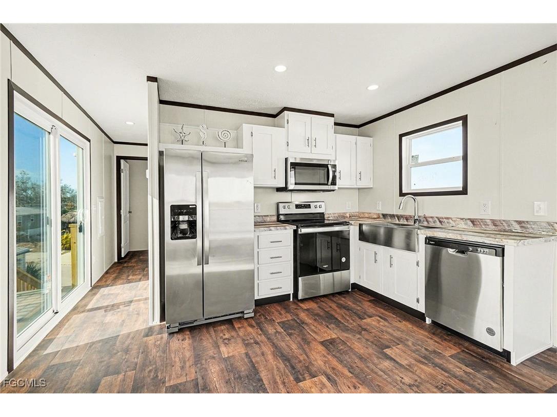 69 Emily Lane Fort Myers Beach FL 33931 2026005686 image11