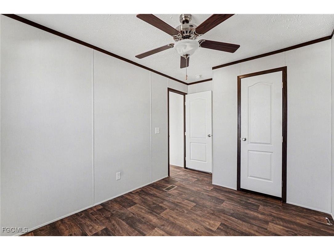 69 Emily Lane Fort Myers Beach FL 33931 2026005686 image21