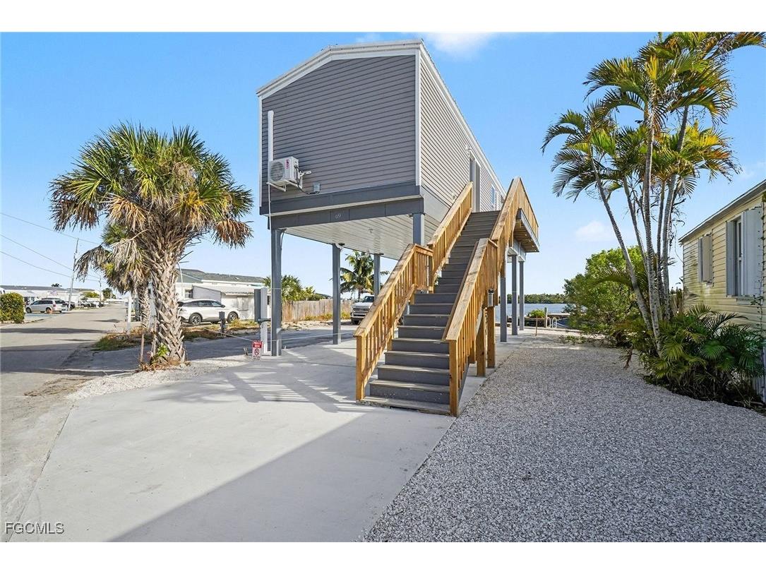 69 Emily Lane Fort Myers Beach FL 33931 2026005686 image30