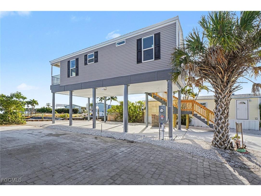 69 Emily Lane Fort Myers Beach FL 33931 2026005686 image4