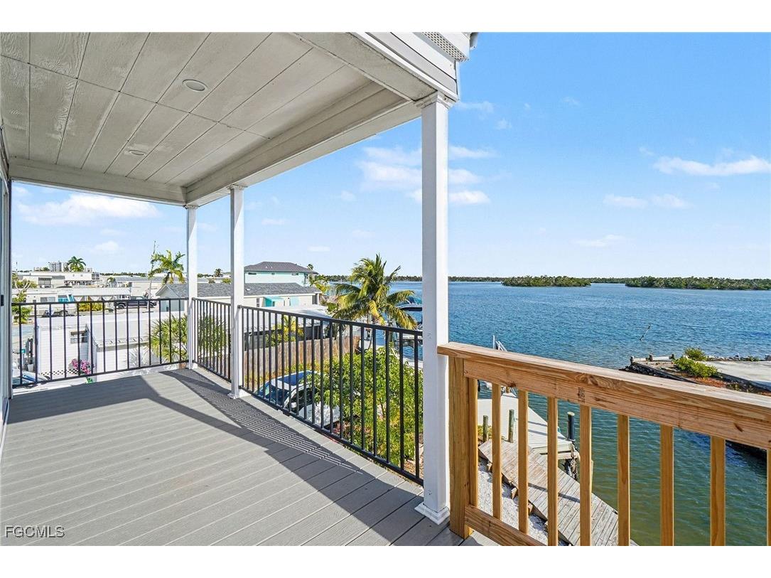 69 Emily Lane Fort Myers Beach FL 33931 2026005686 image8