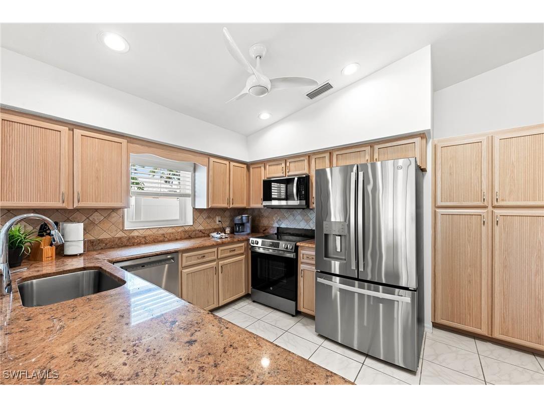 690 100th Avenue N Naples FL 34108 225063697 image11