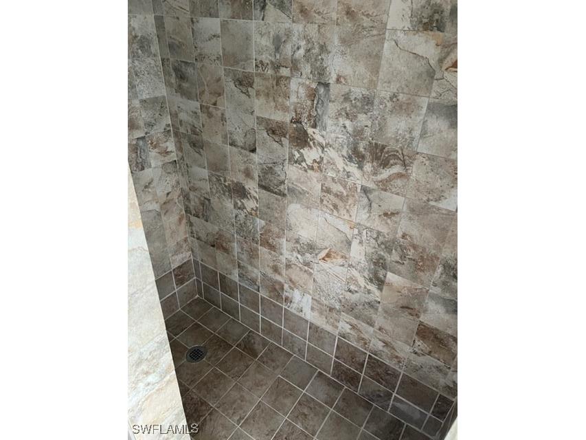 690 109th Avenue N Naples FL 34108 225063535 image12