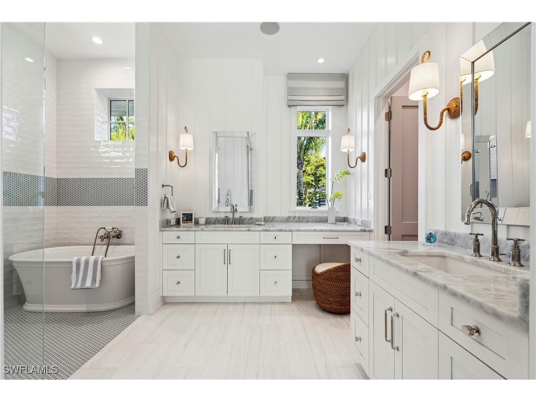 690 7th Avenue N Naples FL 34102 224028308 image14