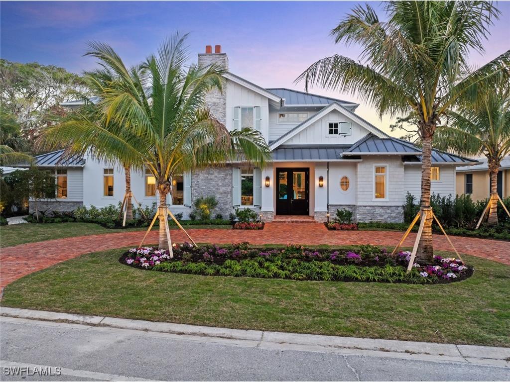 690 7th Avenue N Naples FL 34102 224028308 image2